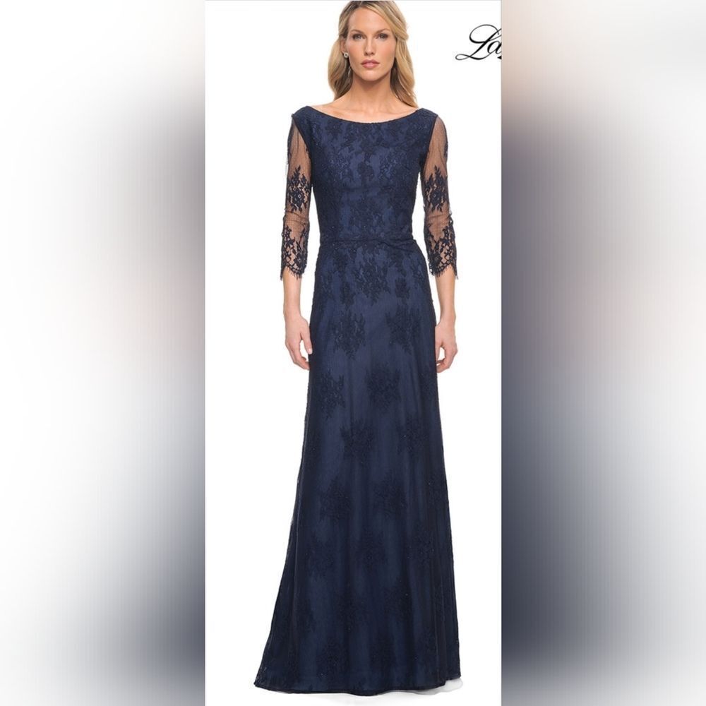 La Femme 29219 beaded lace A-line 3/4 sleeve navy gown NWT Size 18 Navy Blue